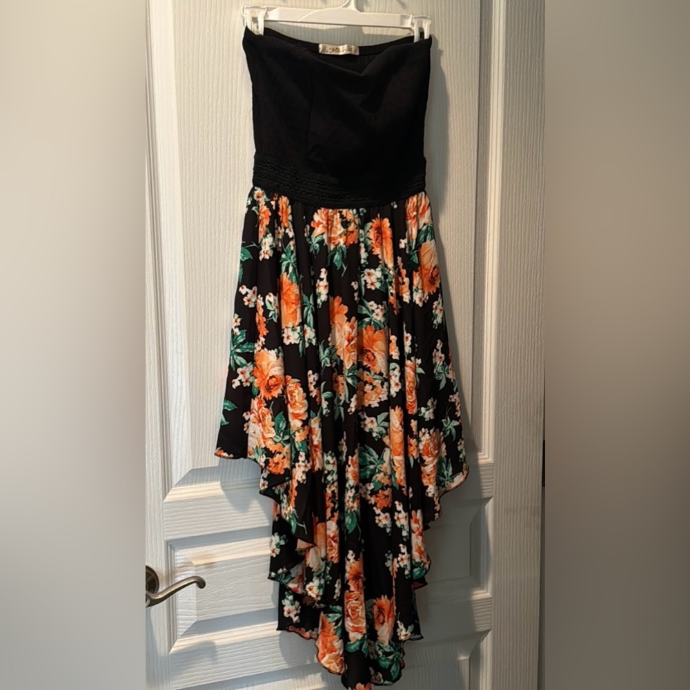 Liberty Love Juniors size Medium